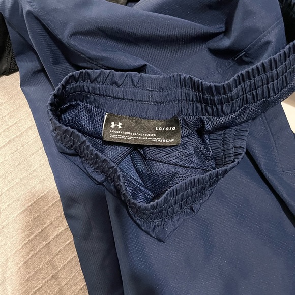 NWOT UNDER ARMOUR Running clothes (lot) if interested in a piece, will sell sep. - Picture 8 of 10